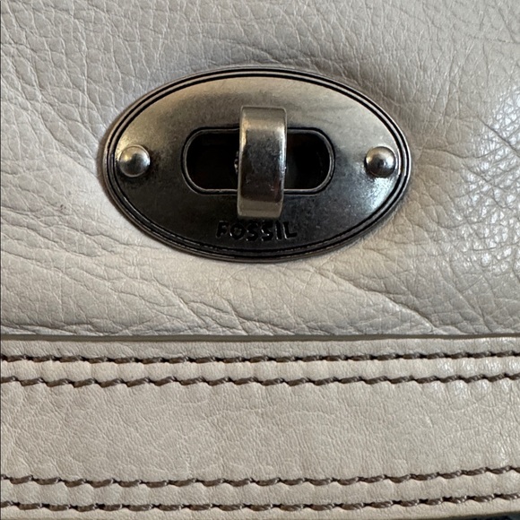 Fossil Off-White Crossbody Bag - Picture 6 of 11